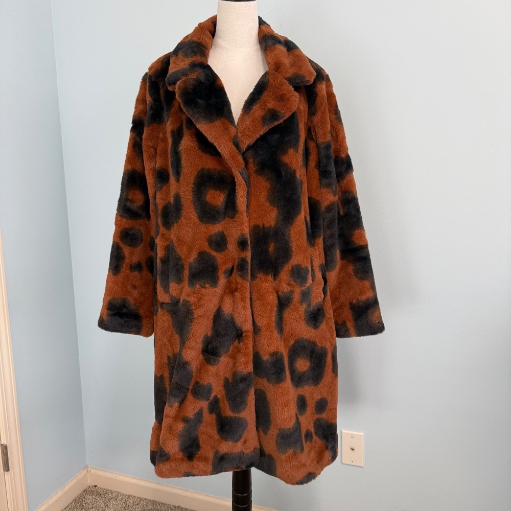Stoosh Cowhide Print Faux Fur Coat Size XL - Picture 2 of 13